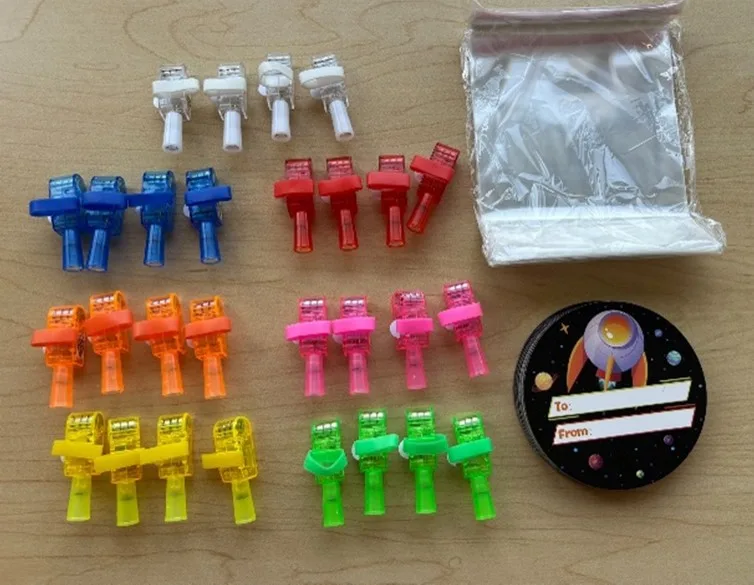 Syera Projecting Finger Light Toys